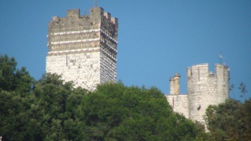 Le château de Villeneuve-Loubet village. Photo de repérage, pour le tournage du film BRAMSTOCKER: Legal Gang, par Frédéric Vidal. © 2013, Post Scriptum. - See more at: http://s317.photobucket.com/user/frenchcop/media/61d0ad6d-5242-4661-bd47-198d269226ee_zpsda076a8d.jpg.html?sort=3&o=3#sthash.oDAig1DP.dpuf