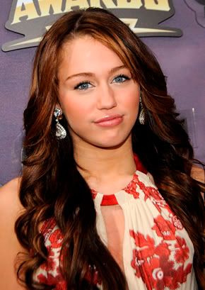 Miley Cyrus celebrity long hairstyles natural wavy